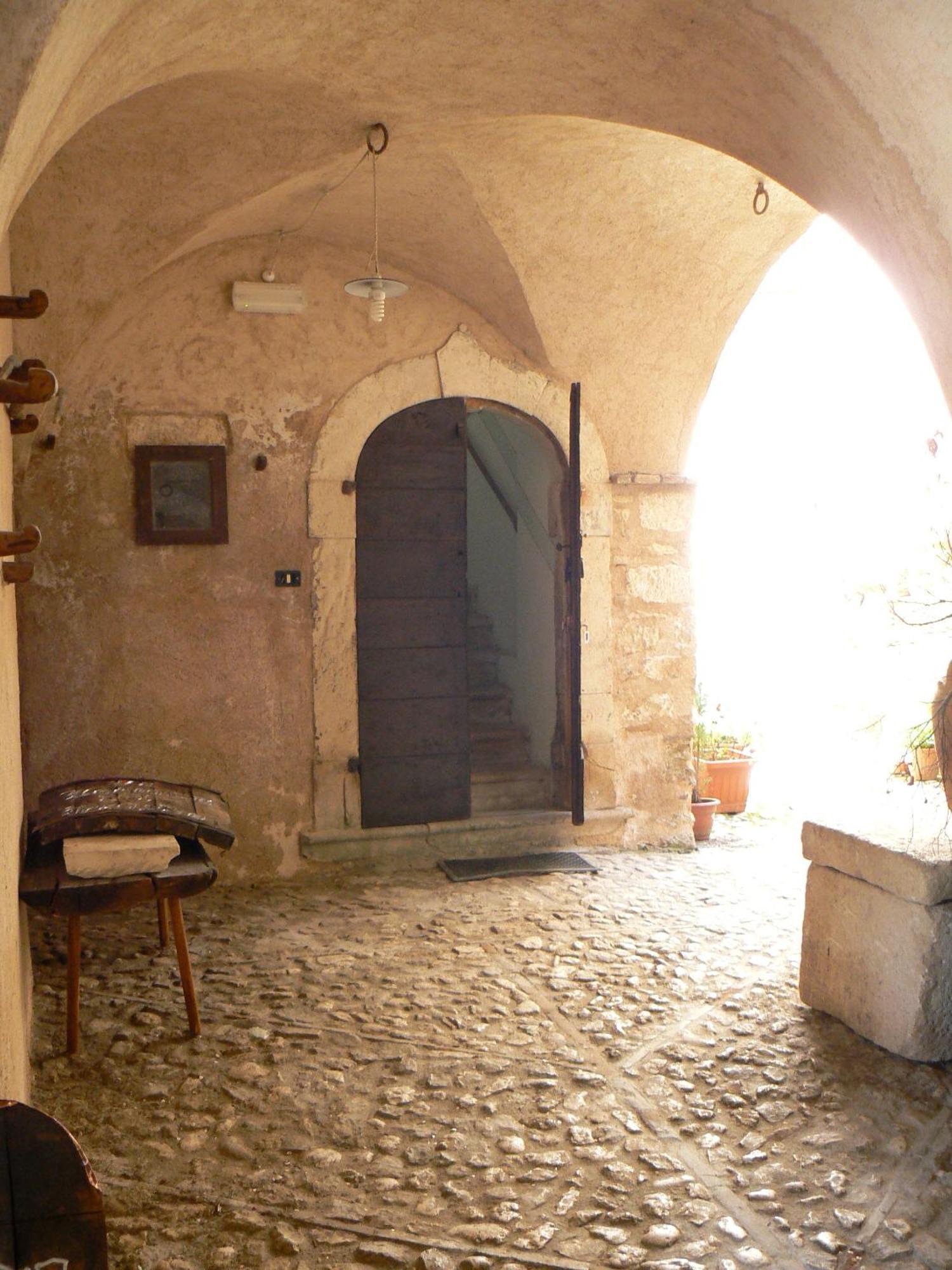 Residence Il Palazzo Santo Stefano Di Sessanio Exterior photo