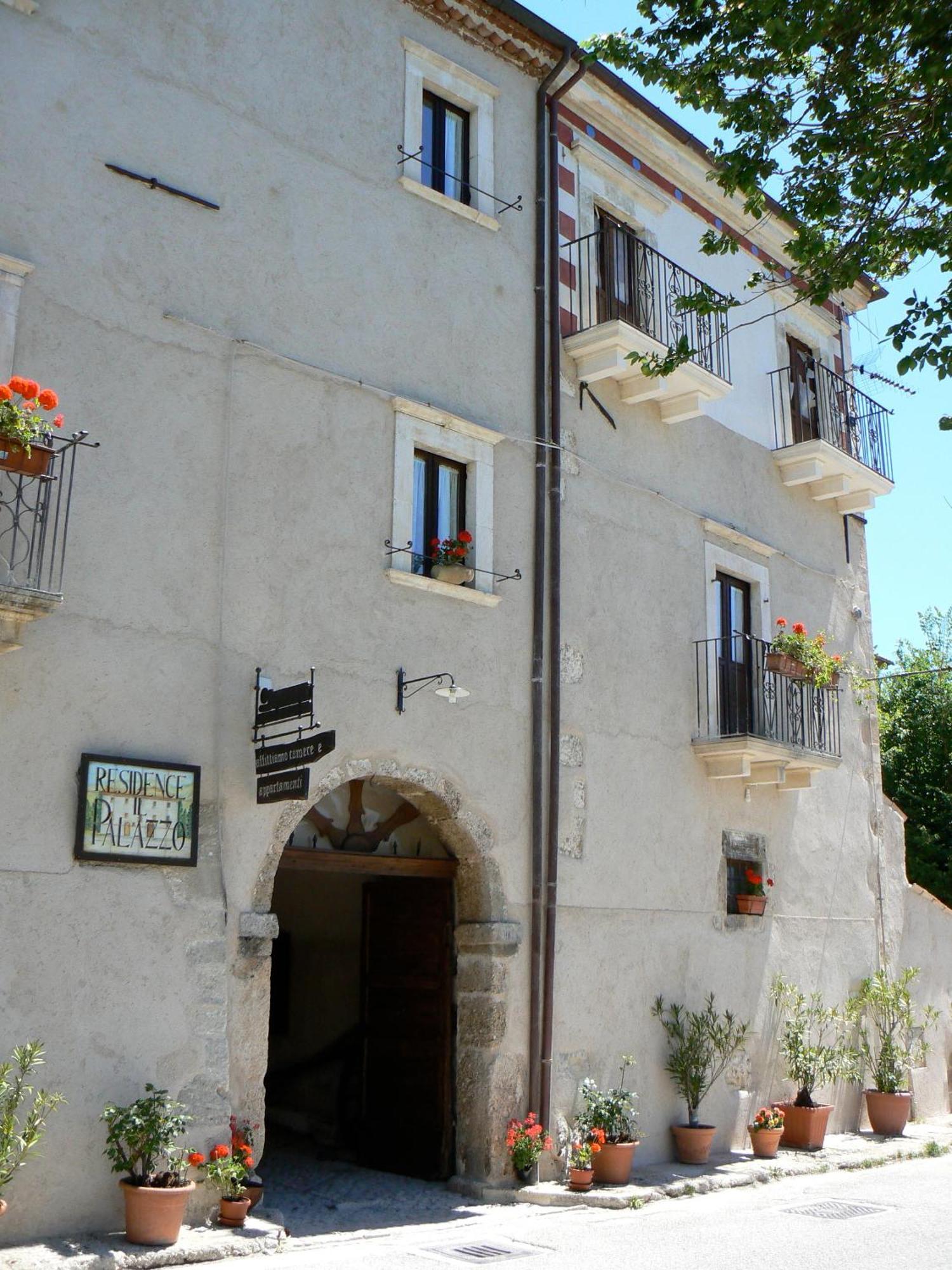 Residence Il Palazzo Santo Stefano Di Sessanio Exterior photo